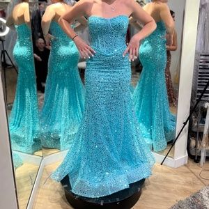 Portia and Scarlett dress